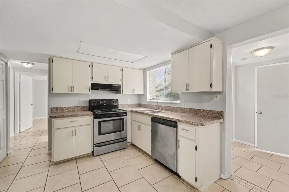 10036 GLEN MOOR LANE Port Richey, FL 34668