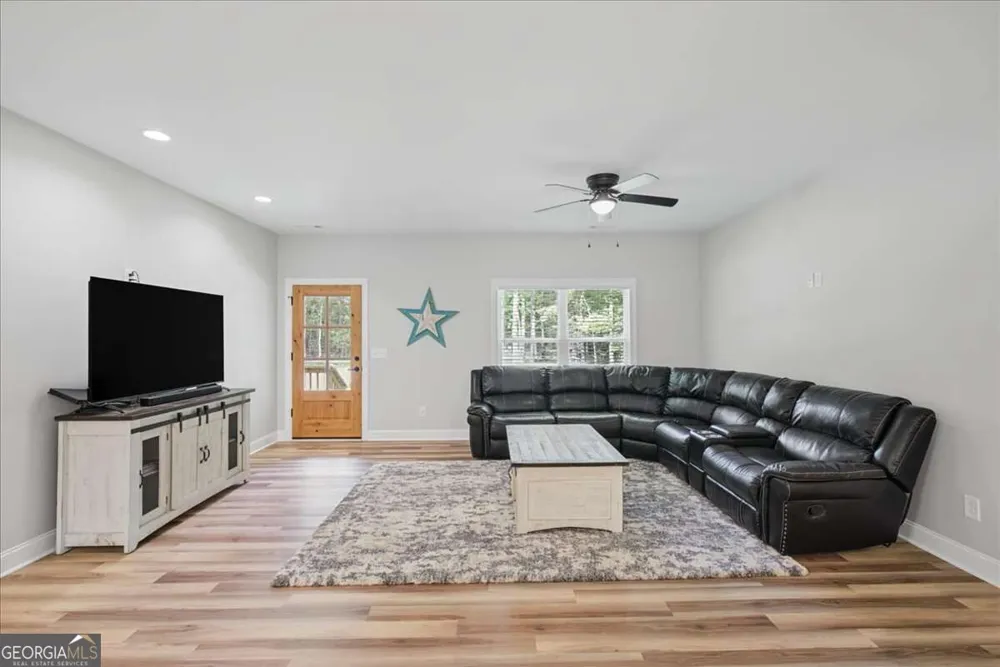 1632 New Rosedale RD NE Armuchee, GA 30105