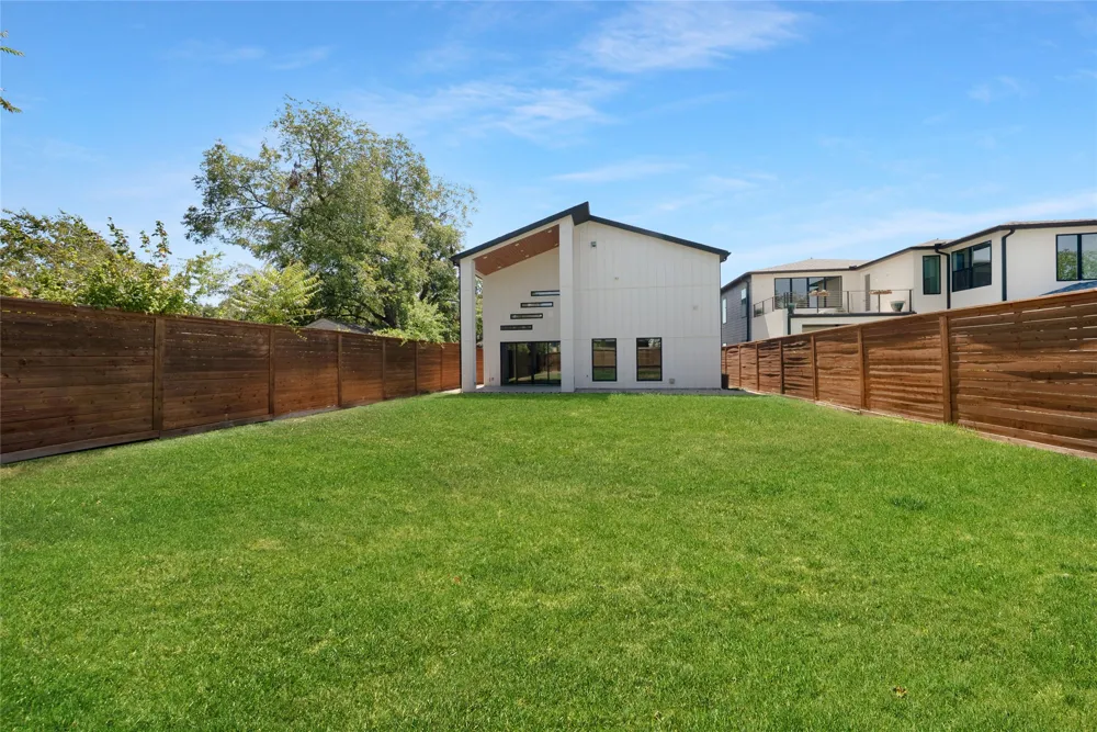 4811 W University Boulevard Dallas, TX 75209