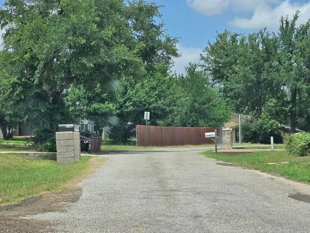 6204 Kelly Drive Granbury, TX 76048