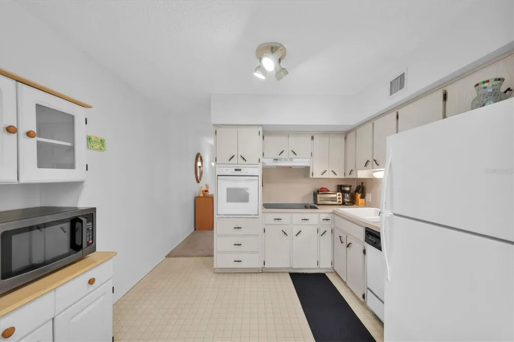 2261 SWEDISH DRIVE #51 Clearwater, FL 33763