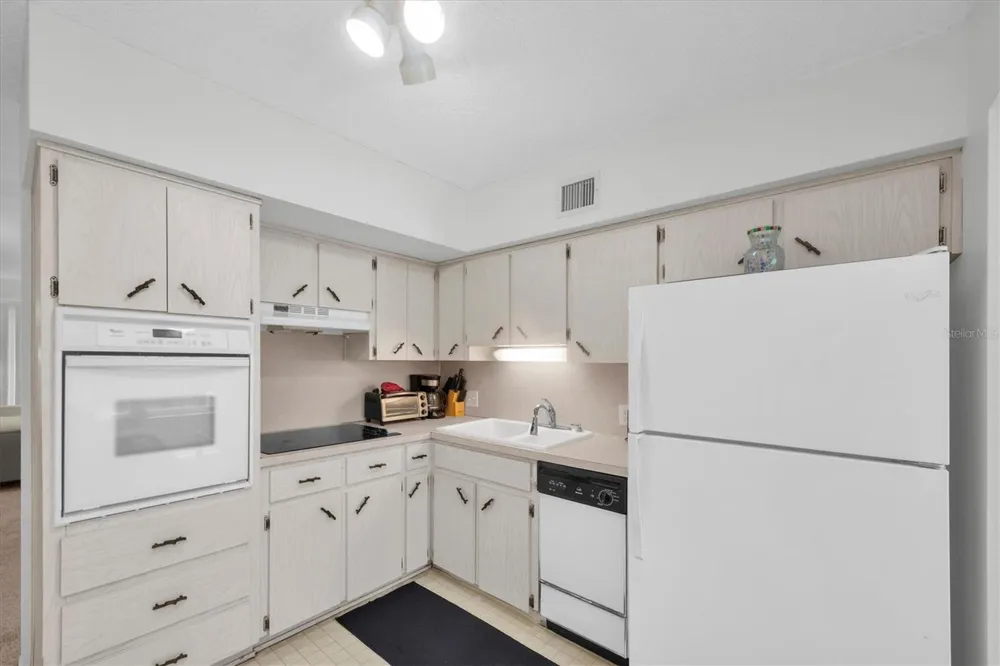 2261 SWEDISH DRIVE #51 Clearwater, FL 33763