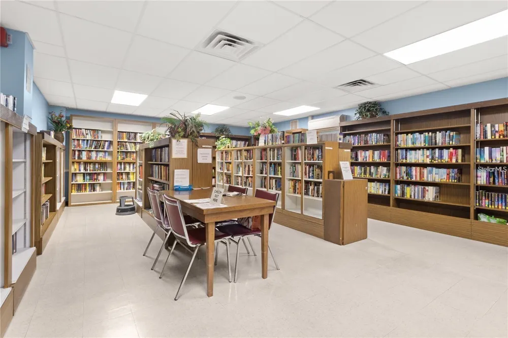 2261 SWEDISH DRIVE #51 Clearwater, FL 33763