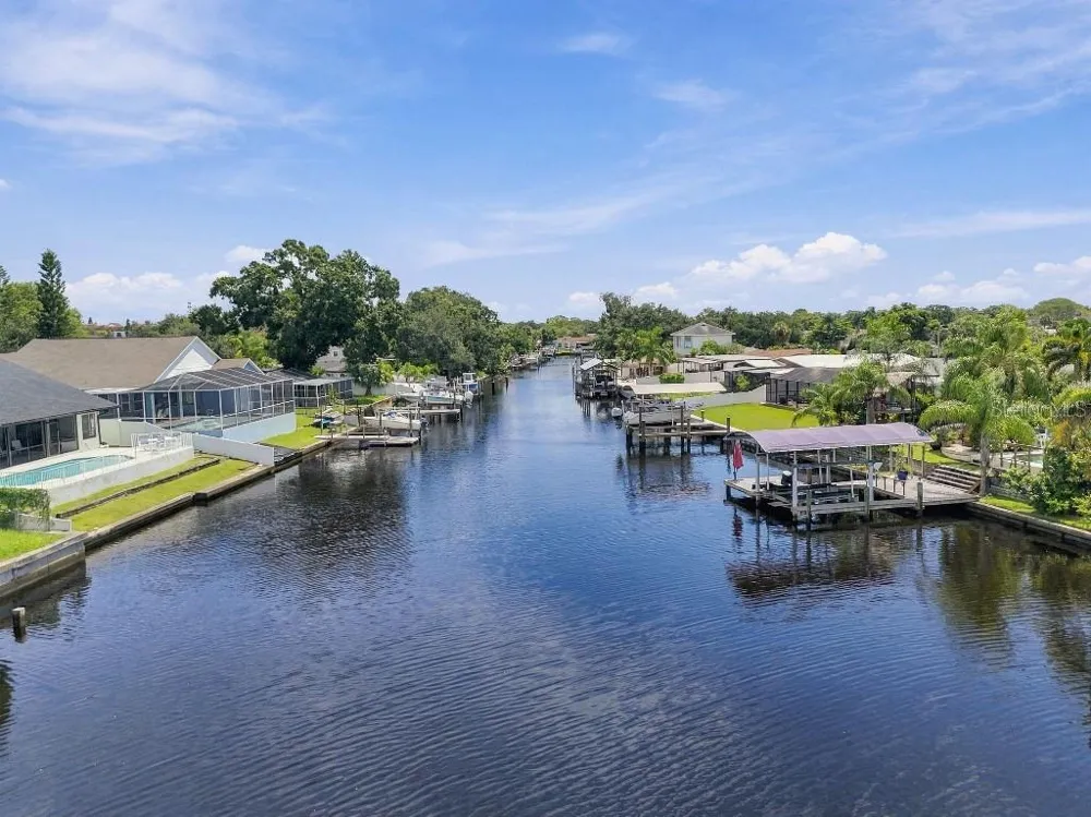10744 DRUMMOND ROAD Tampa, FL 33615
