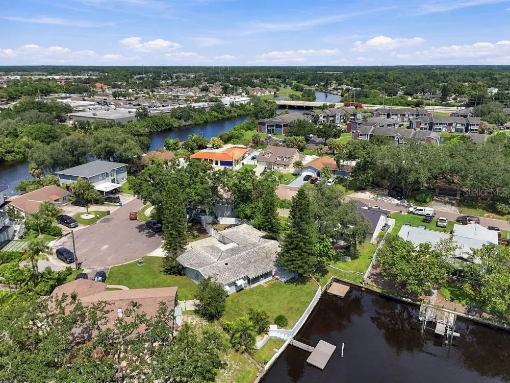 10744 DRUMMOND ROAD Tampa, FL 33615