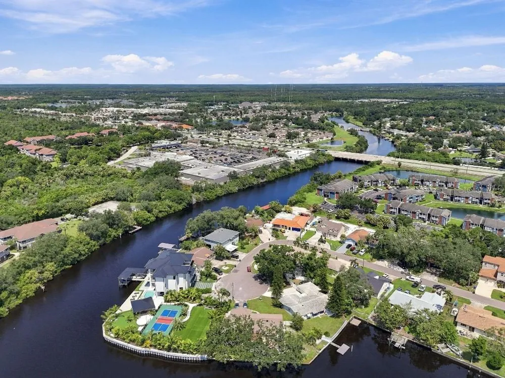 10744 DRUMMOND ROAD Tampa, FL 33615