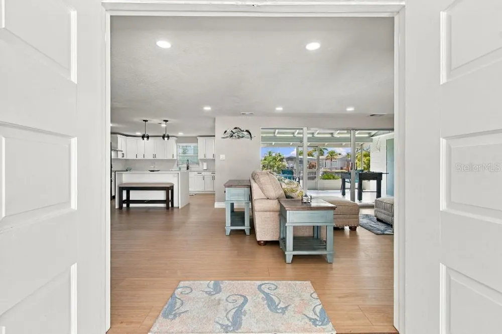 10744 DRUMMOND ROAD Tampa, FL 33615