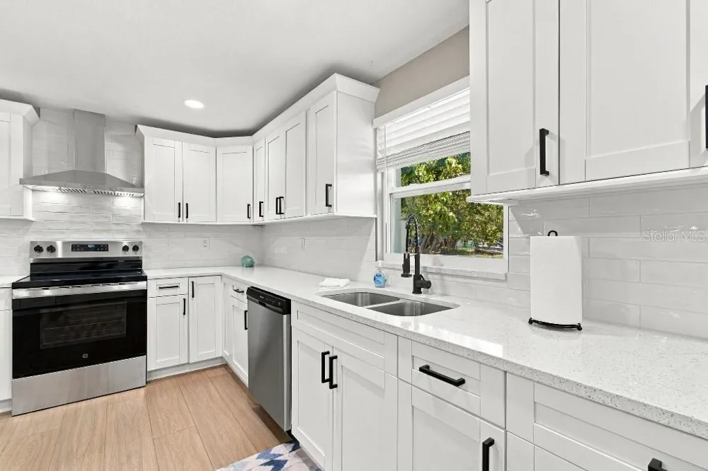 10744 DRUMMOND ROAD Tampa, FL 33615