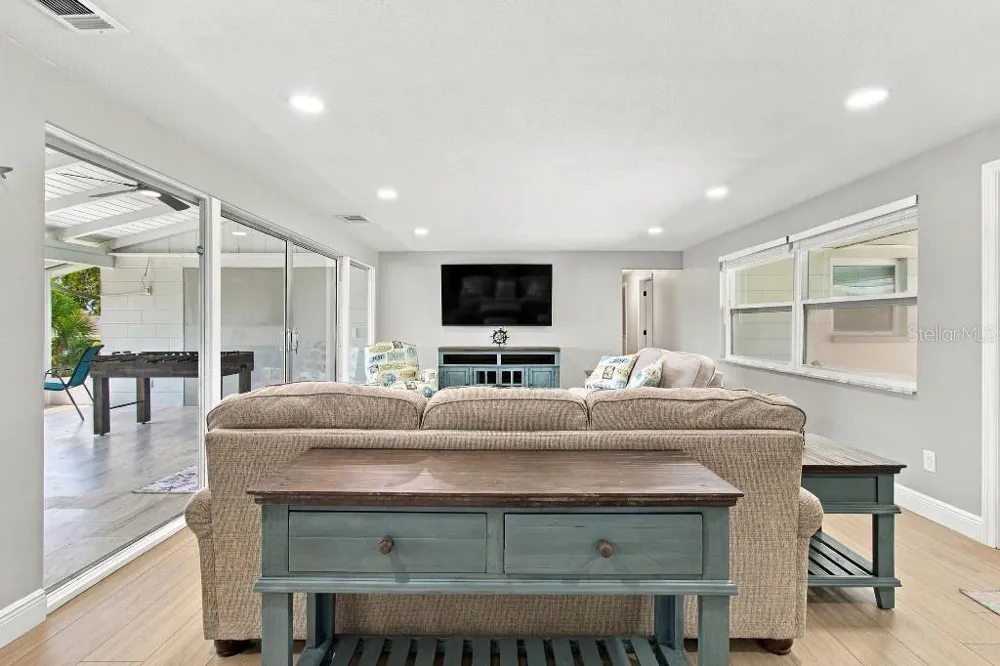 10744 DRUMMOND ROAD Tampa, FL 33615