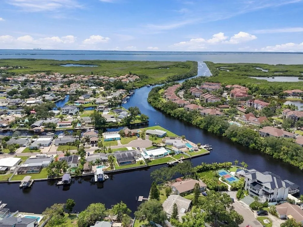 10744 DRUMMOND ROAD Tampa, FL 33615