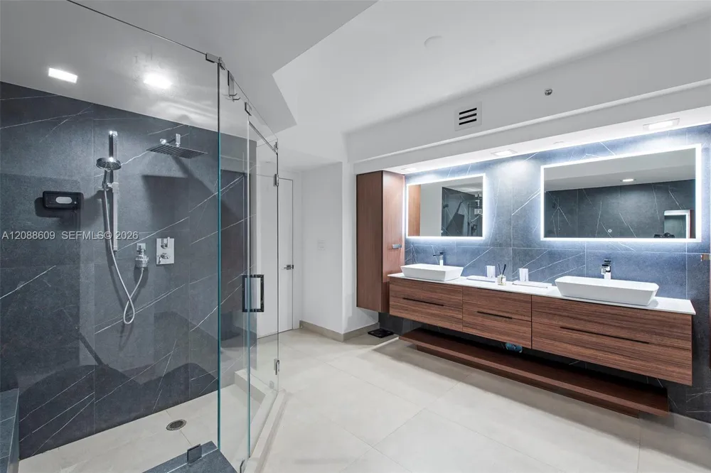 3201 NE 183rd St #402 Aventura, FL 33160