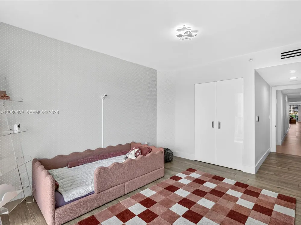3201 NE 183rd St #402 Aventura, FL 33160