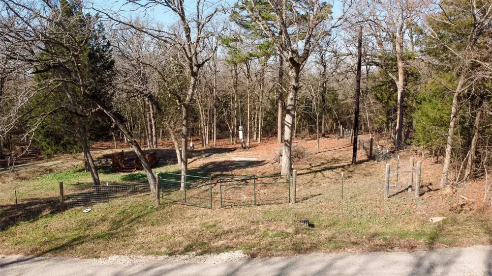 407 Long Shadow Murchison, TX 75778