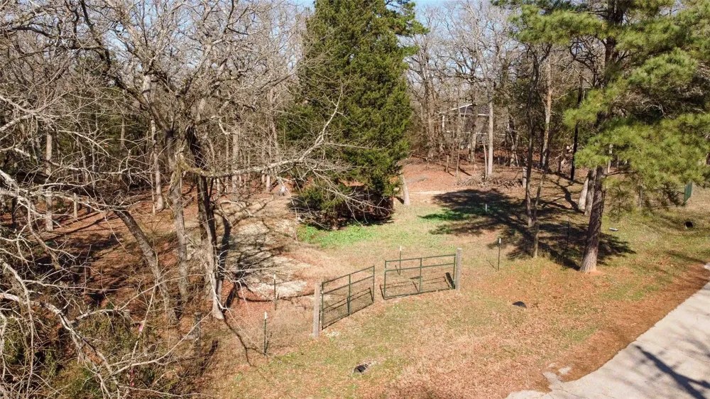 407 Long Shadow Murchison, TX 75778
