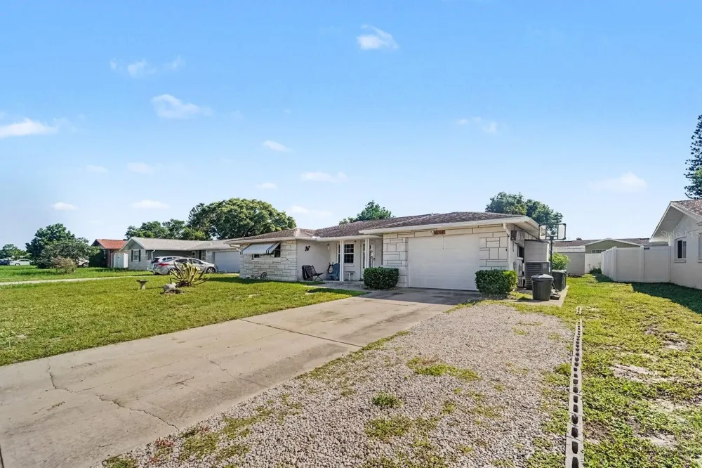 10214 HOLLY DRIVE Port Richey, FL 34668