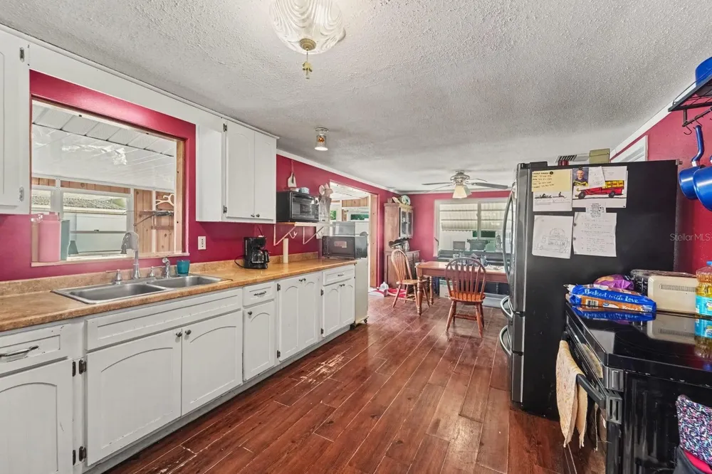 10214 HOLLY DRIVE Port Richey, FL 34668