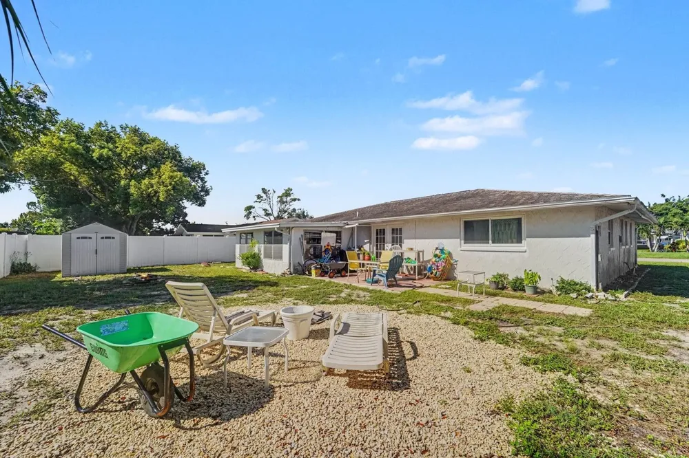 10214 HOLLY DRIVE Port Richey, FL 34668