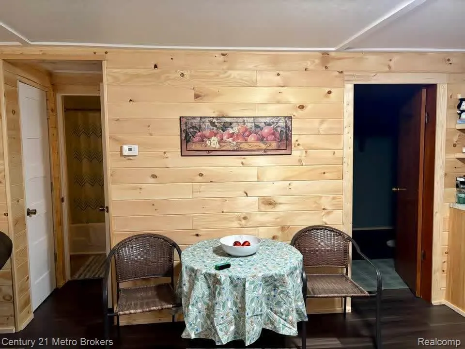 9551 Hall Road Avery Township, MI 49709