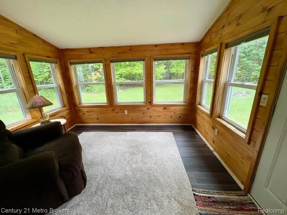 9551 Hall Road Avery Township, MI 49709