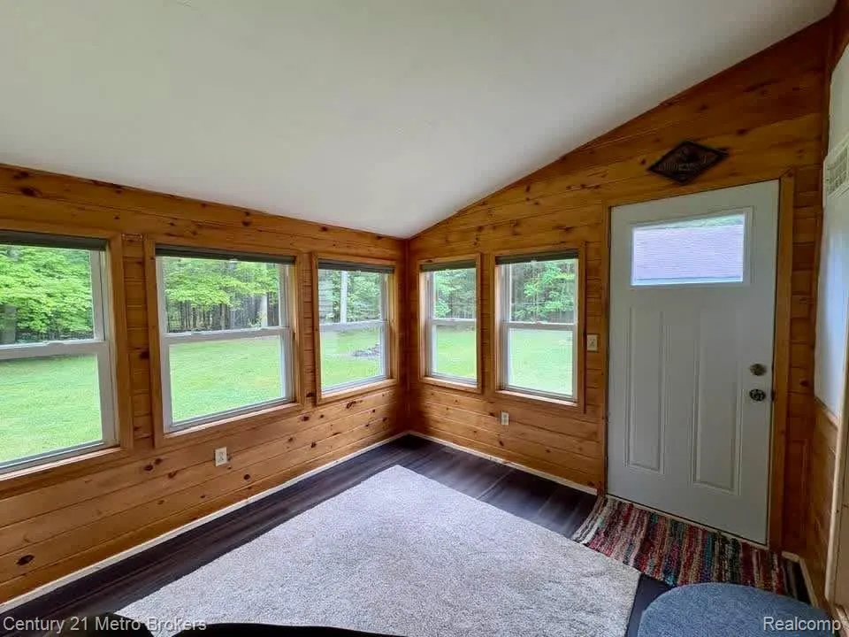 9551 Hall Road Avery Township, MI 49709