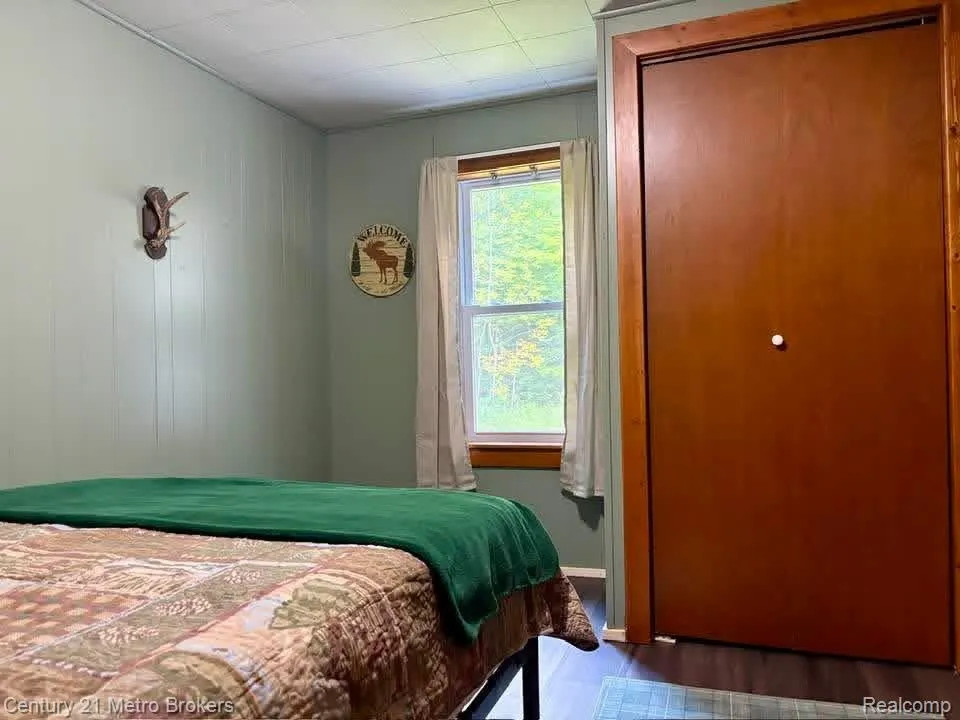 9551 Hall Road Avery Township, MI 49709