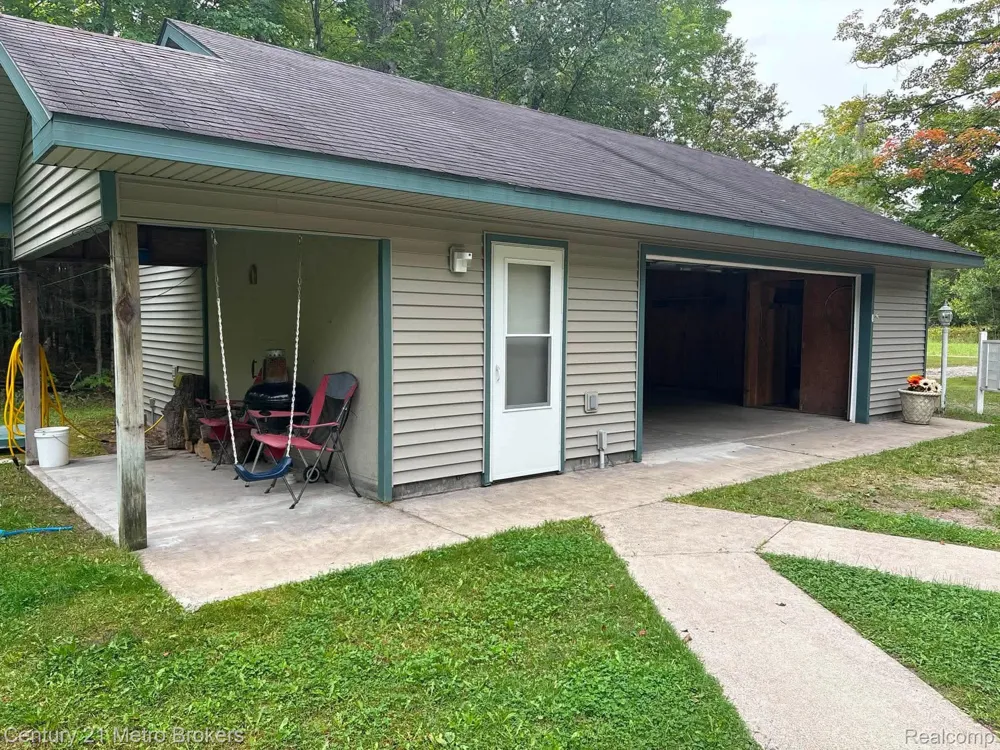 9551 Hall Road Avery Township, MI 49709