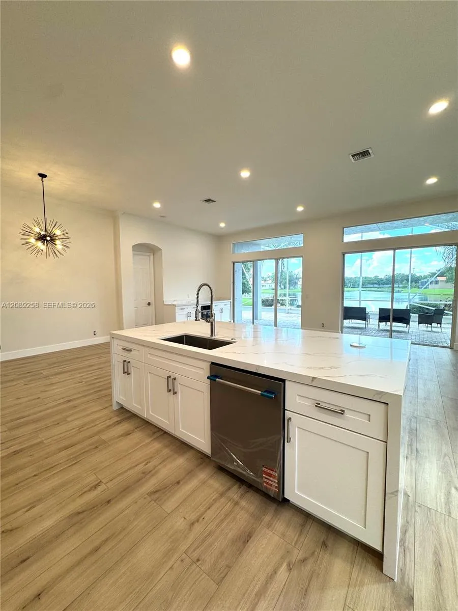 6525 Pavone St Lake Worth, FL 33467