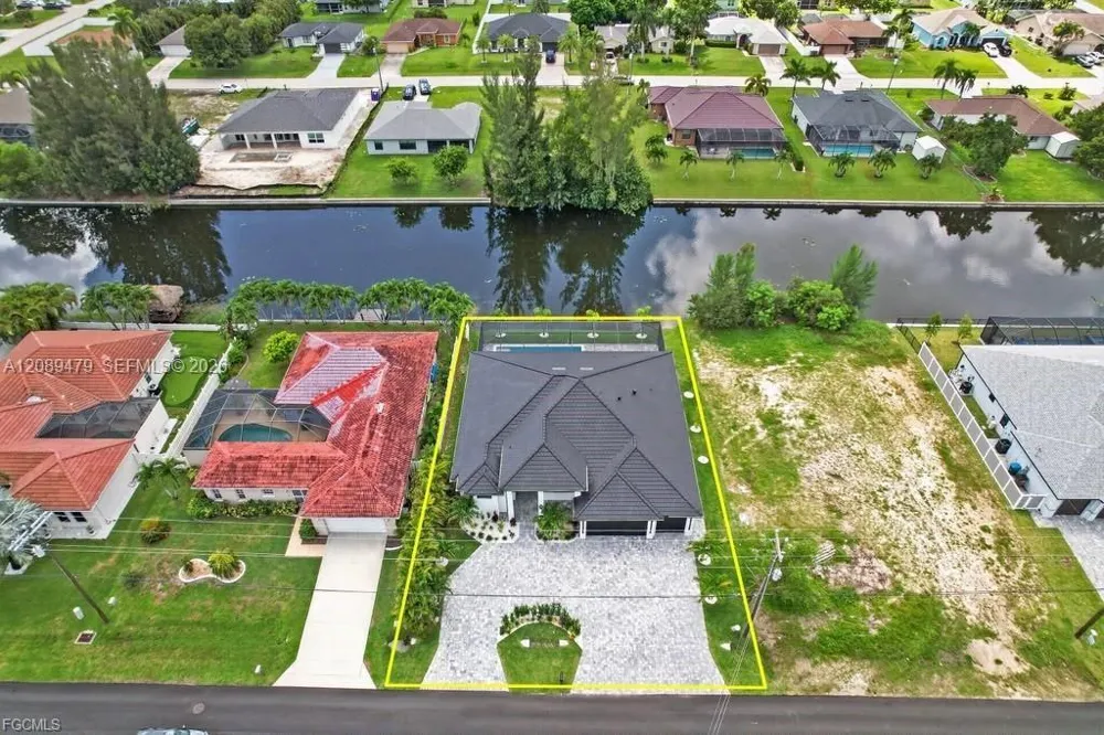 136 SW 28th ST Cape Coral, FL 33914