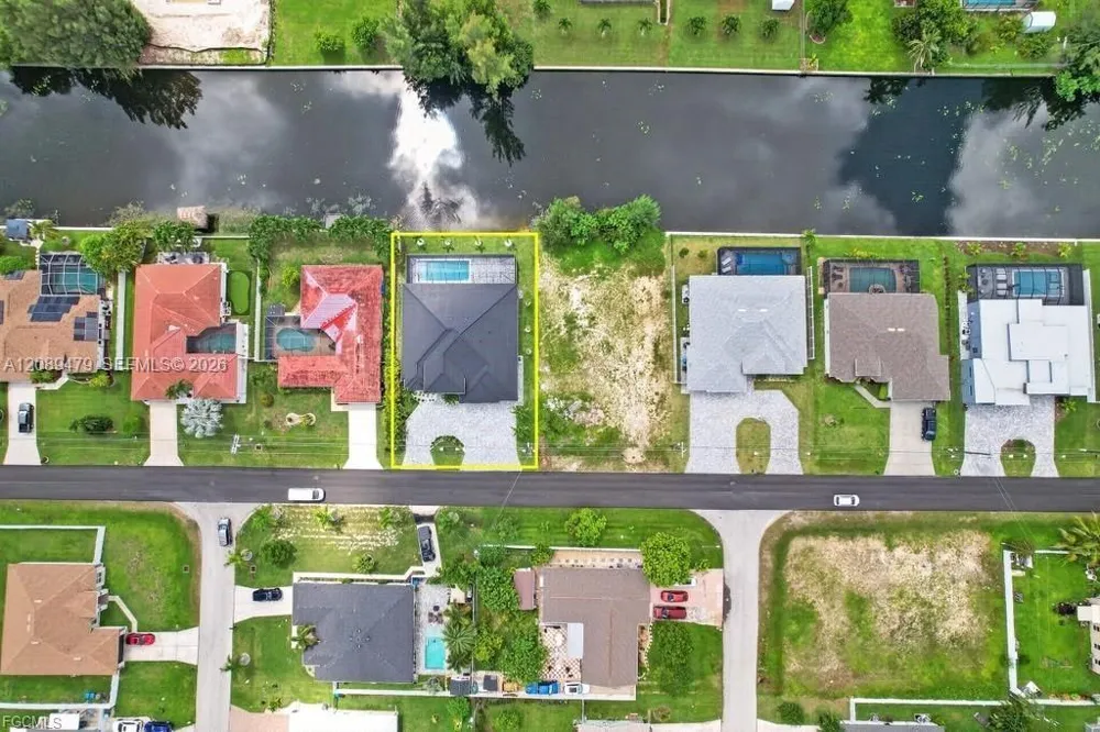 136 SW 28th ST Cape Coral, FL 33914
