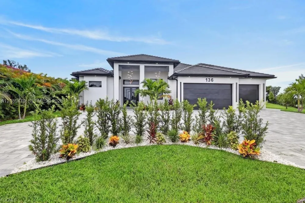 136 SW 28th ST Cape Coral, FL 33914