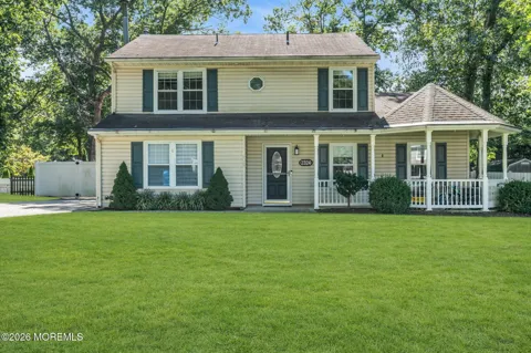 2324 Woodland Road