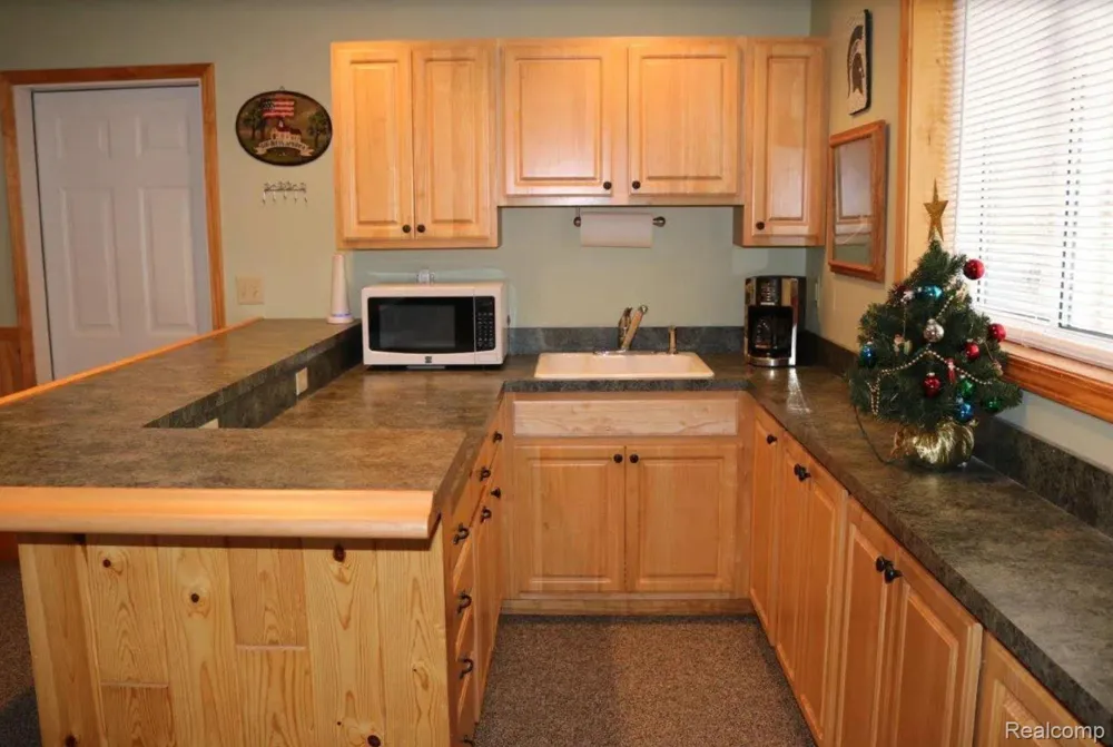 6595 Little Canada Road Benton Township, MI 49721