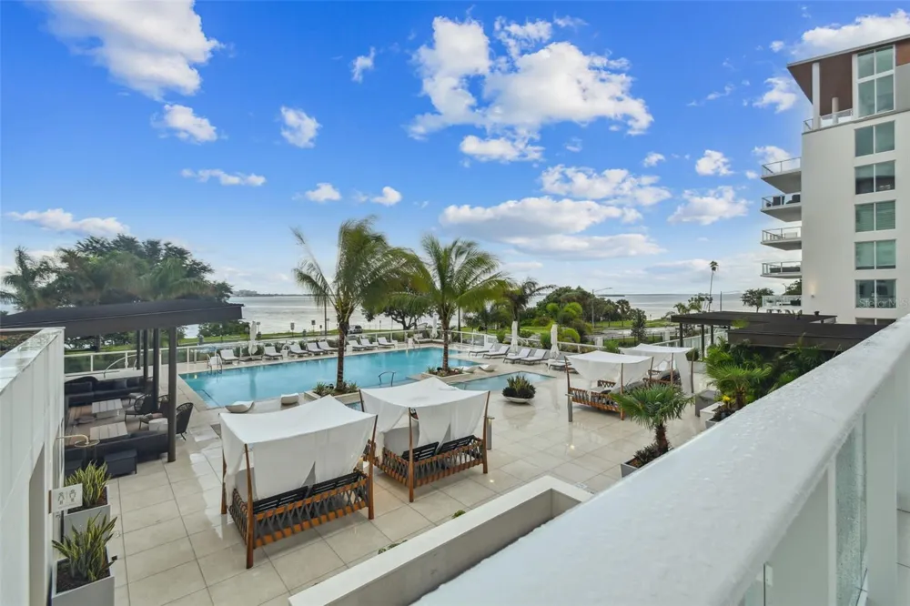 1020 SUNSET POINT ROAD #207 Clearwater, FL 33755