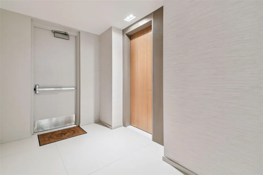 1020 SUNSET POINT ROAD #207 Clearwater, FL 33755