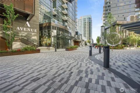 889 NE 103rd Avenue #610