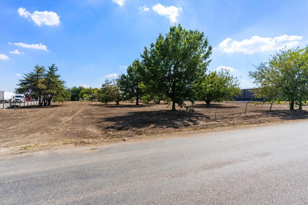 17326 Gaffield Road Justin, TX 76247