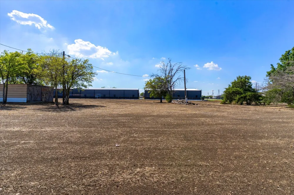 17326 Gaffield Road Justin, TX 76247