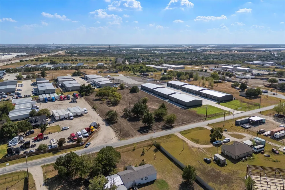 17326 Gaffield Road Justin, TX 76247
