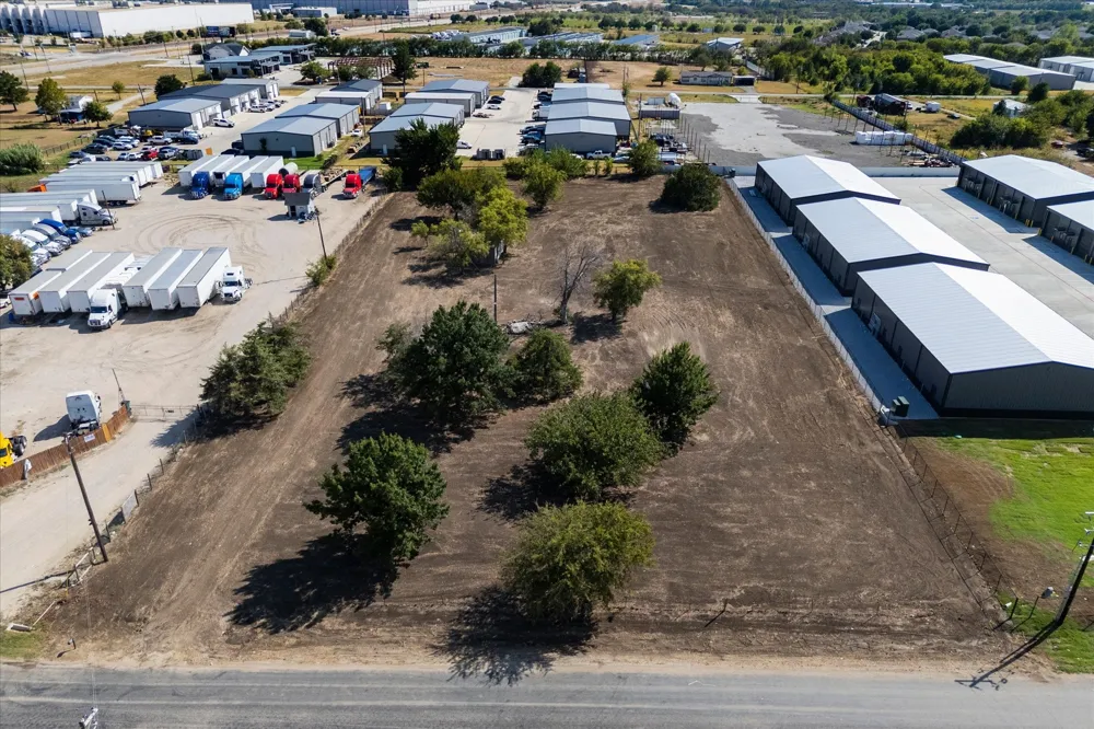 17326 Gaffield Road Justin, TX 76247