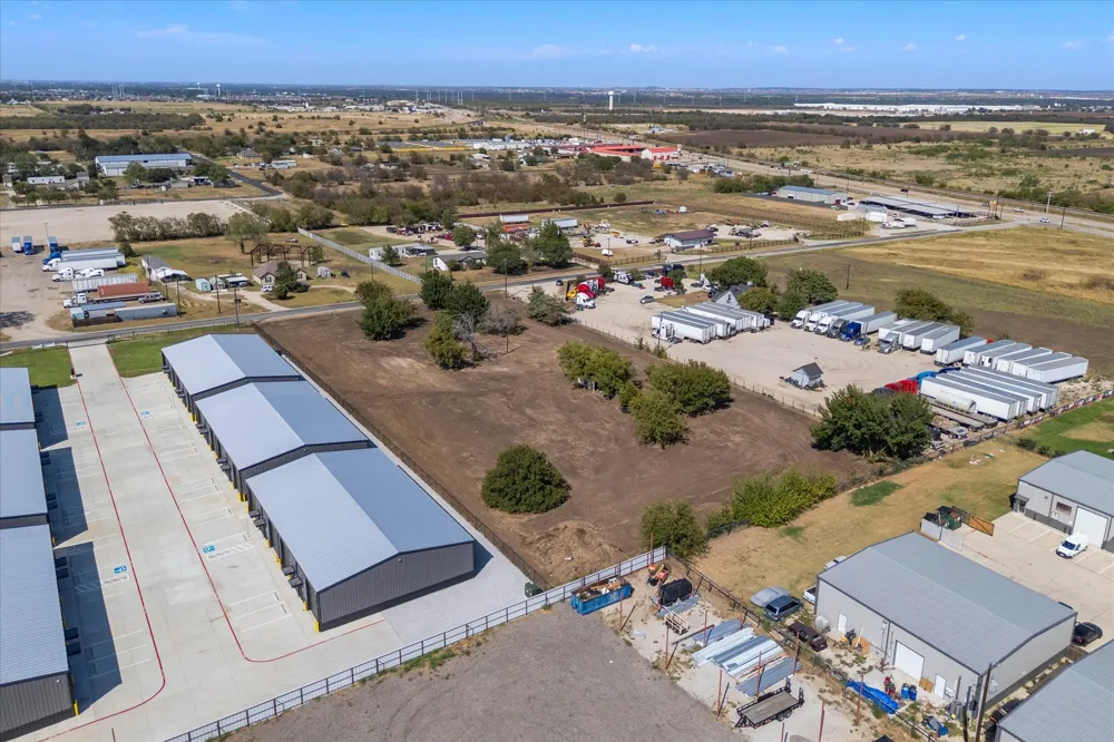 17326 Gaffield Road Justin, TX 76247