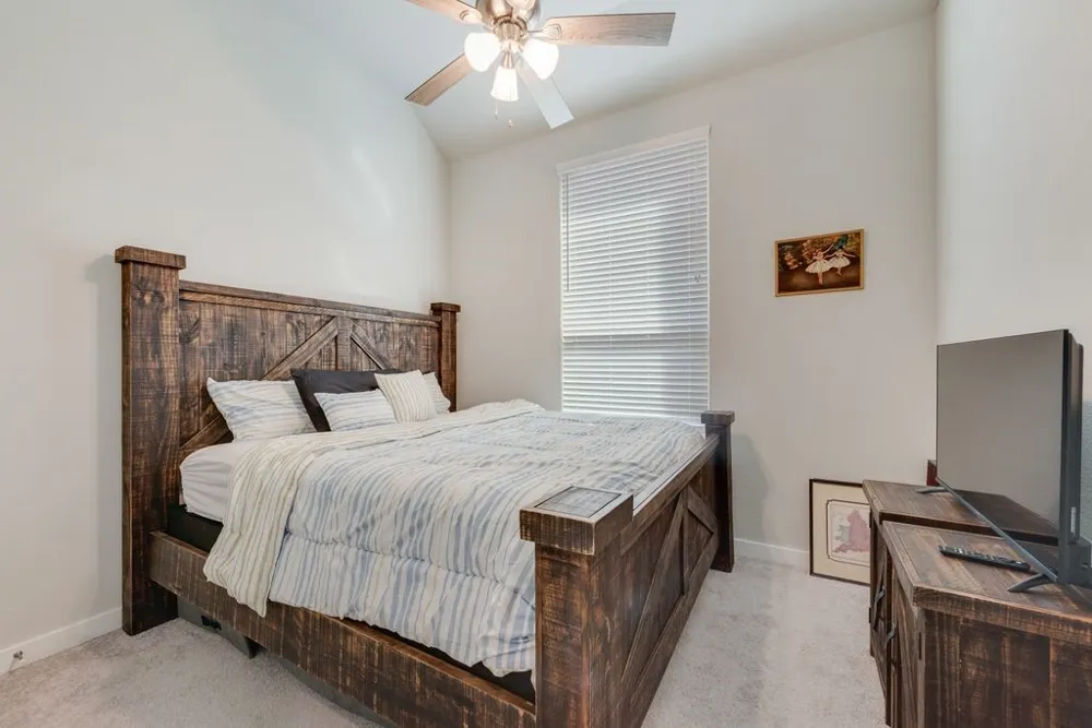 1308 E Swan Trail Argyle, TX 76226