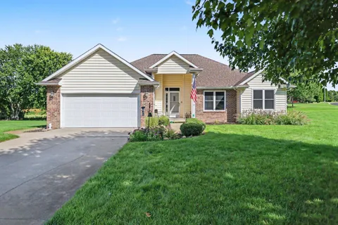 12 Hawksbury Point