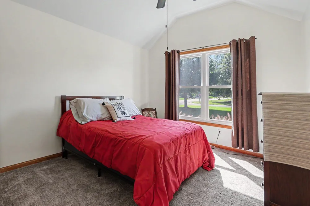 12 Hawksbury Point Battle Creek, MI 49014