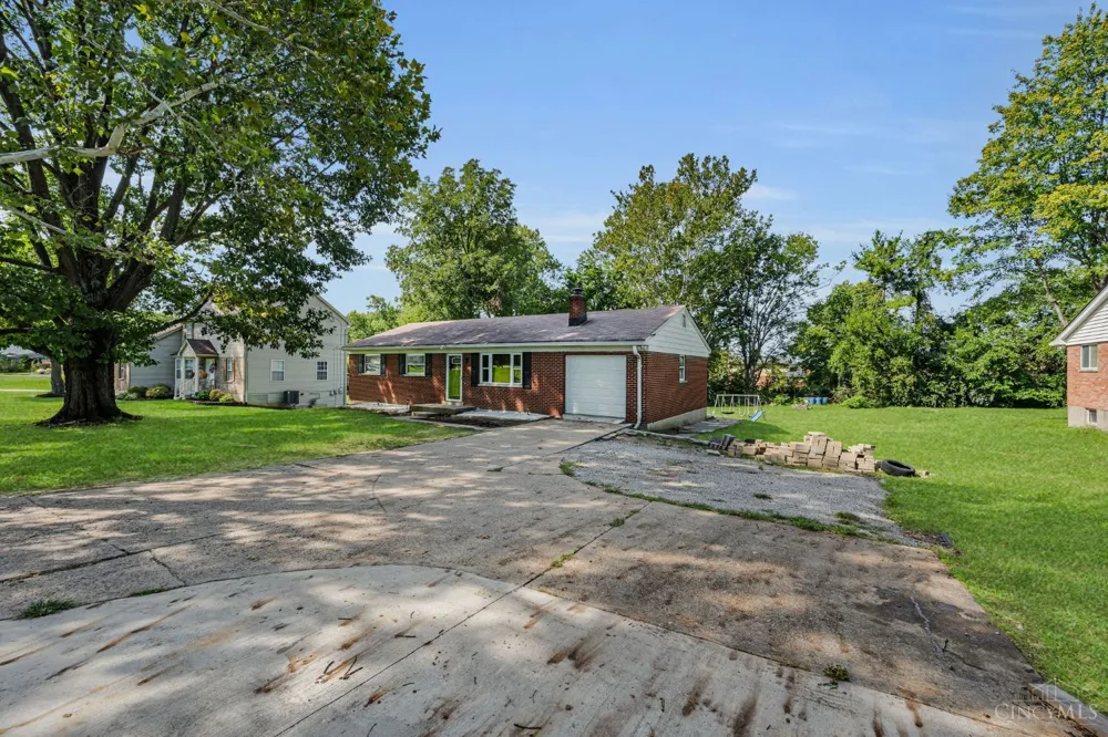 11935 Mill Road Springfield, OH 45240