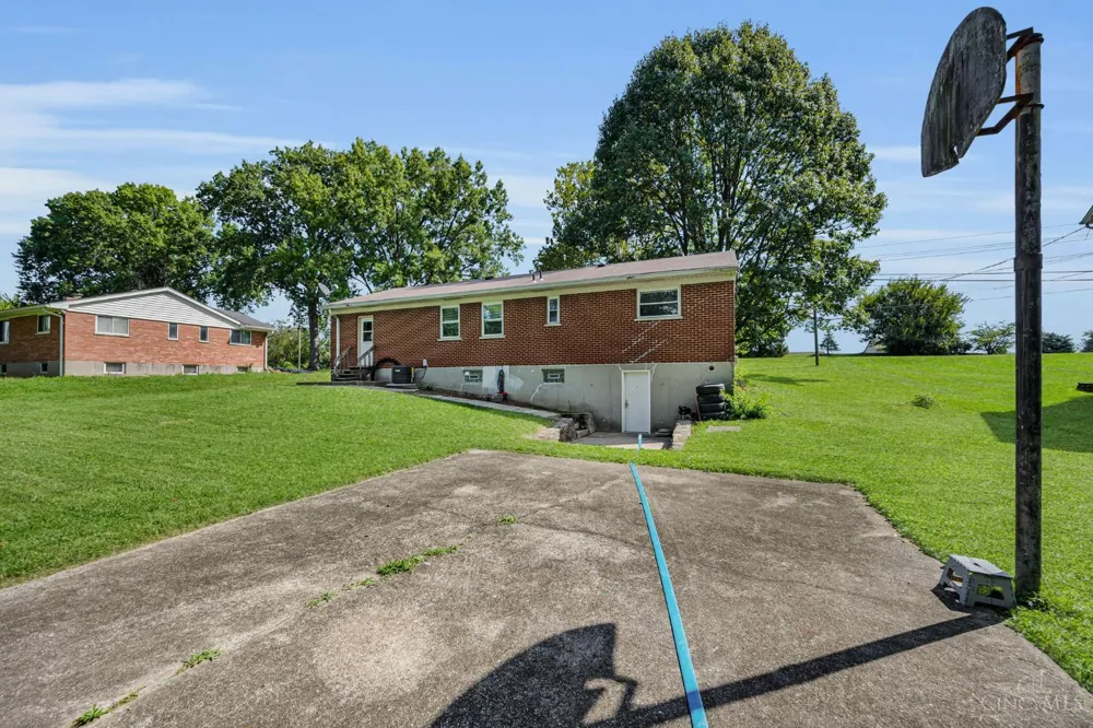 11935 Mill Road Springfield, OH 45240