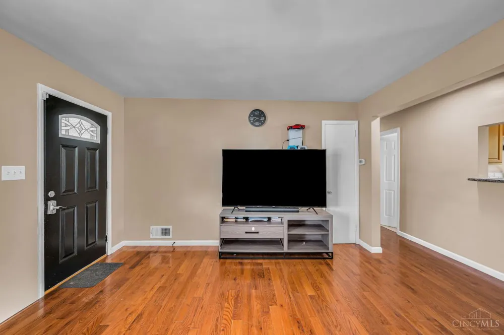 11935 Mill Road Springfield, OH 45240
