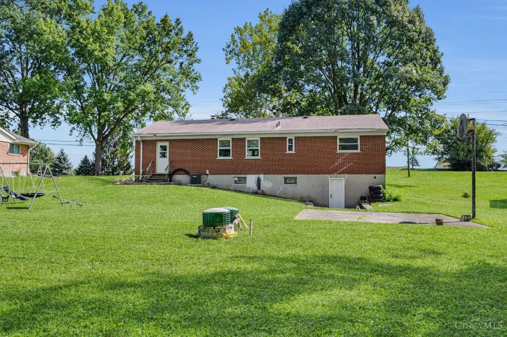 11935 Mill Road Springfield, OH 45240