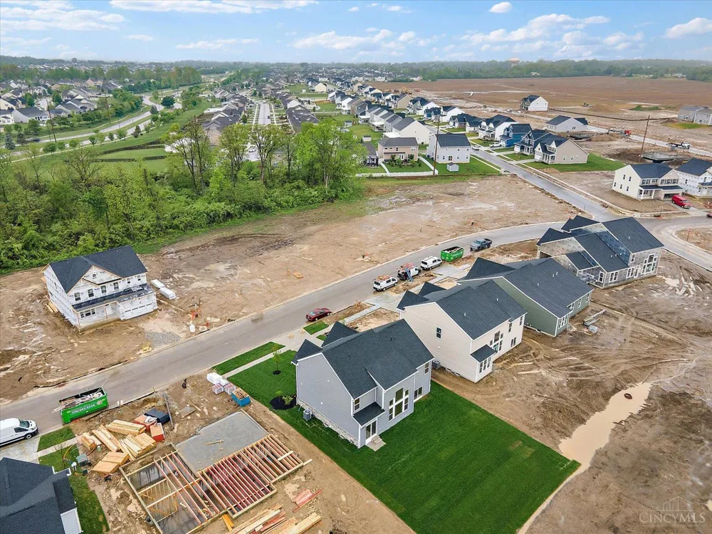 6513 River Birch Street Tipp City, OH 45371