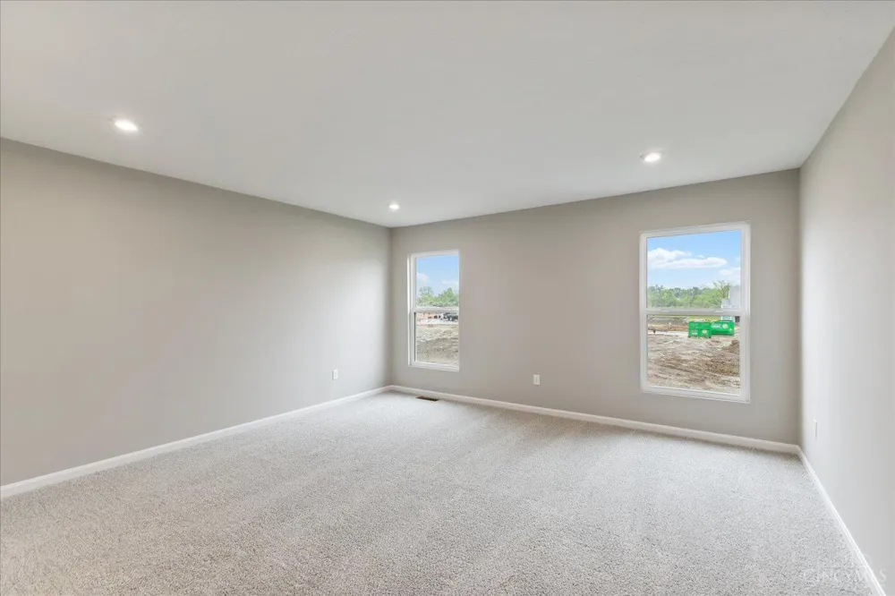 6513 River Birch Street Tipp City, OH 45371