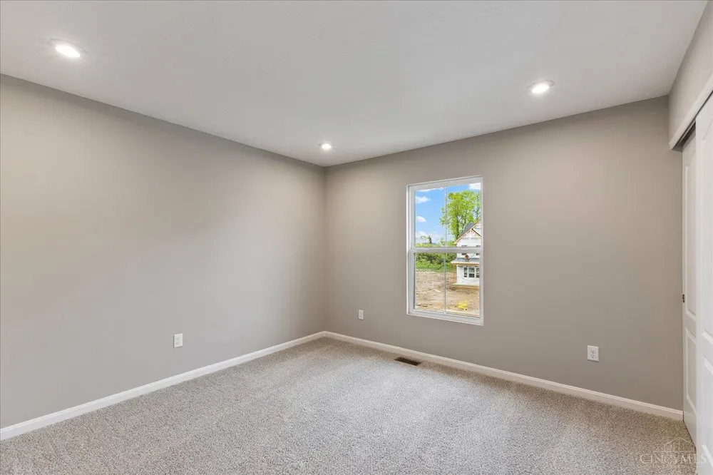 6513 River Birch Street Tipp City, OH 45371